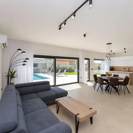 Astral Villa Murvica