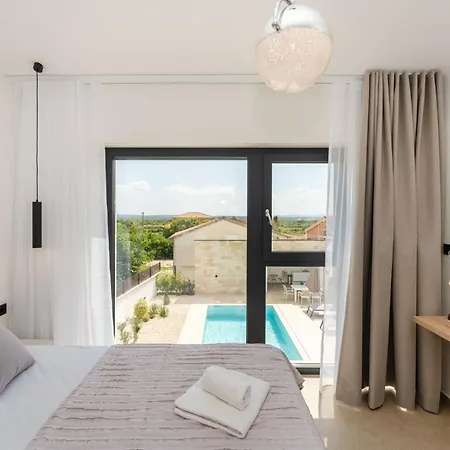 Astral Villa Murvica