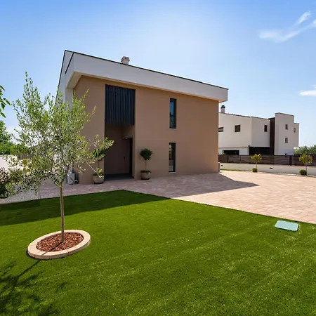 Villa Astral