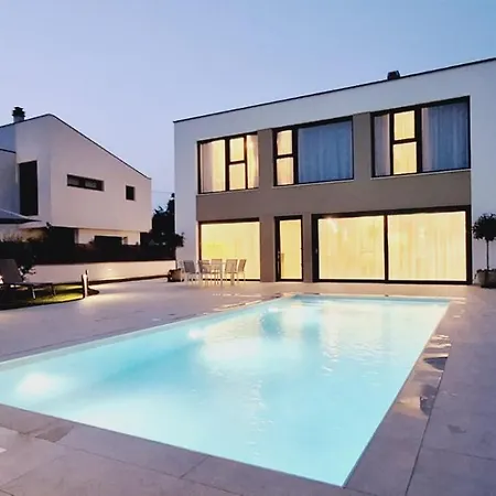 Villa Astral