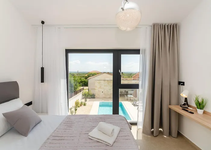 Astral Villa Murvica (Policnik)