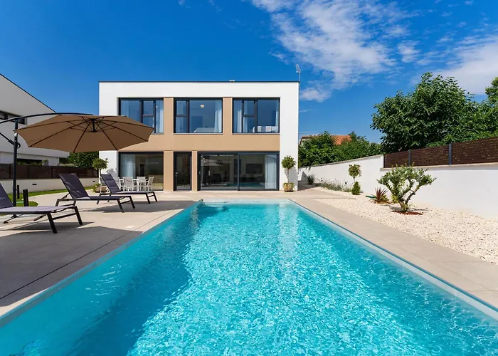 Astral Villa Murvica (Policnik)